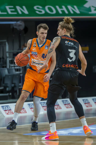 而值得注意 而值得注意